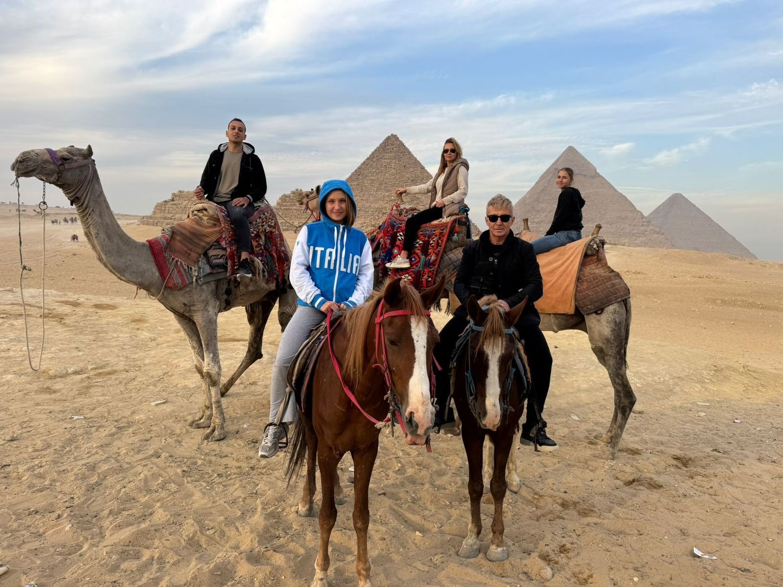 WhatsApp Image 2025-07-24 at 16.25.47_05387739